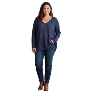 J McLaughlin Large Sweater Navy Oversized V-Neck Navy Quiet Luxury Preppy Chic